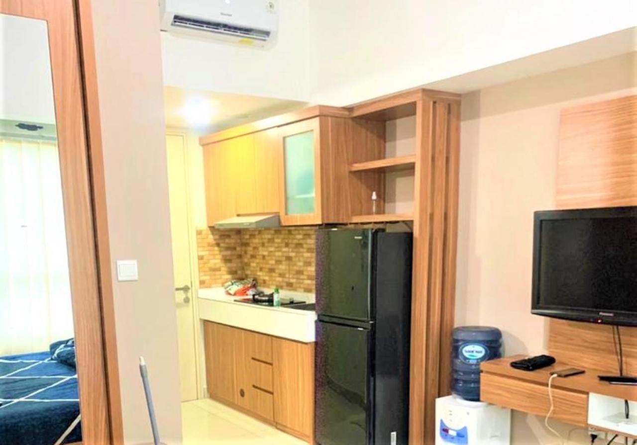 Wisma tamu Springlake Summarecon By Veeroom 2*